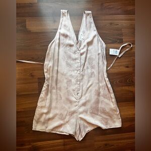 NWT Anthropologie Cloth & Stone Khaki Giraffe Romper Size XS